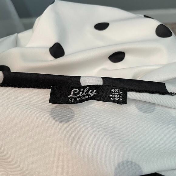 Lily by Firmiana Tunic Top Plus Size 4XL Black White Polka Dot Stretch Easy Care - Picture 6 of 11